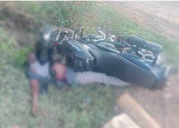 ಬೈಕ್ ಪಕ್ಕದಲ್ಲೇ ರಕ್ತಸಿಕ್ತವಾದ ಶವ ಪತ್ತೆ: ಅಪಘಾತವೋ? ಕೊಲೆಯೋ? ಎಂಬ ಸಂದೇಹ