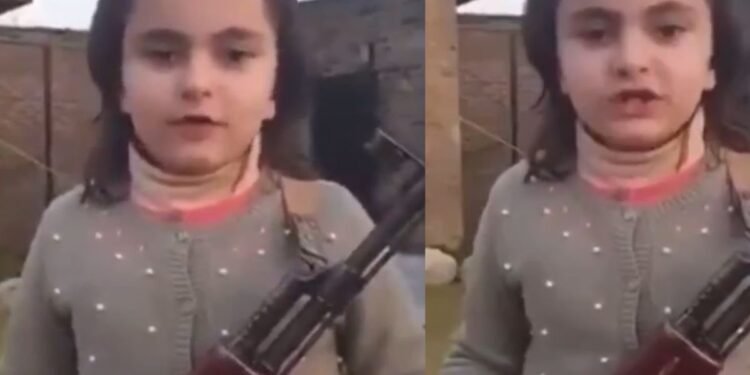 ‘ಅಲ್ಲಾಹ್ ನಿಮ್ಮನ್ನು ಮೆಚ್ಚುವುದಿಲ್ಲ’ ಎಂದು ಪ್ರಧಾನಿ ಮೋದಿ ಅವರಿಗೆ ಬೆದರಿಕೆ ಹಾಕಿದ ಬಾಲಕಿ.. ದ್ವೇಷ ಬಿತ್ತುವ ಈ ವಿಡಿಯೋಗೆ ವ್ಯಾಪಕ ಖಂಡನೆ