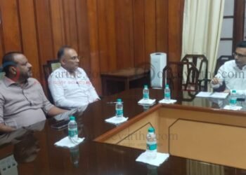 ಕಾನೂನಿನ ಅನ್ವಯ ಕೆಂಪುಕಲ್ಲುಗೆ ಅವಕಾಶ ಕಲ್ಪಿಸಲು ಸ್ಪೀಕರ್ ಯು.ಟಿ ಖಾದರ್ ನೇತೃತ್ವದಲ್ಲಿ ಸಭೆ  ಕೆಂಪುಕಲ್ಲು ಅಧಿಕೃತ ಪರವಾನಿಗೆ ನೀಡಲು ಏಕಗವಾಕ್ಷಿ ವ್ಯವಸ್ಥೆ ಕಲ್ಪಿಸಿ ಎಂದ ಸಚಿವ ದಿನೇಶ್ ಗುಂಡೂರಾವ್ ವಾರದೊಳಗೆ SOP ಸಿದ್ಧಪಡಿಸಲು ಸಭೆಯಲ್ಲಿ ನಿರ್ಧಾರ